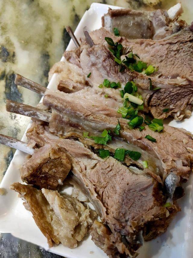烹饪比赛：厨师比拼技艺推陈出新PG麻将胡了2试玩宁夏手抓羊肉